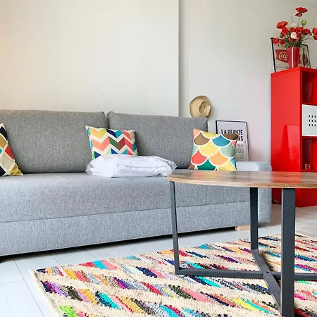 Apartment #d1 The Red One Sofa Bed Near Gem Train Station Grenoble