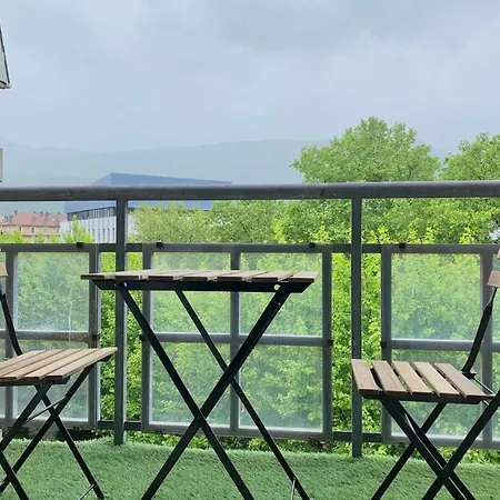 Apartament #d1 The Red One Sofa Bed Near Gem Train Station Grenoble